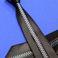 Узкий галстук, цвет: черный с голубой змейкой арт. 8002s43