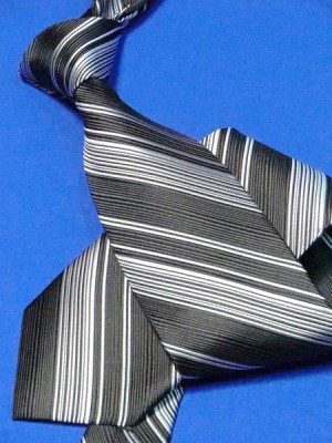 Галстук цвет: черный в серебристую полоску, арт. 1221-72