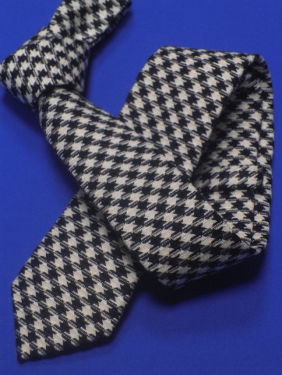 Галстук мужской ,хлопок 100% , цвет: черно-белыми, кубиками, арт. 408 01  ширина 3см. 