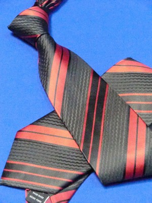 Классический галстук, цвет: черный с красным арт. 1228-62