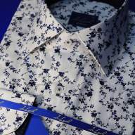 Арт. 429s 65 рубашка приталенная белая в синий цветочек